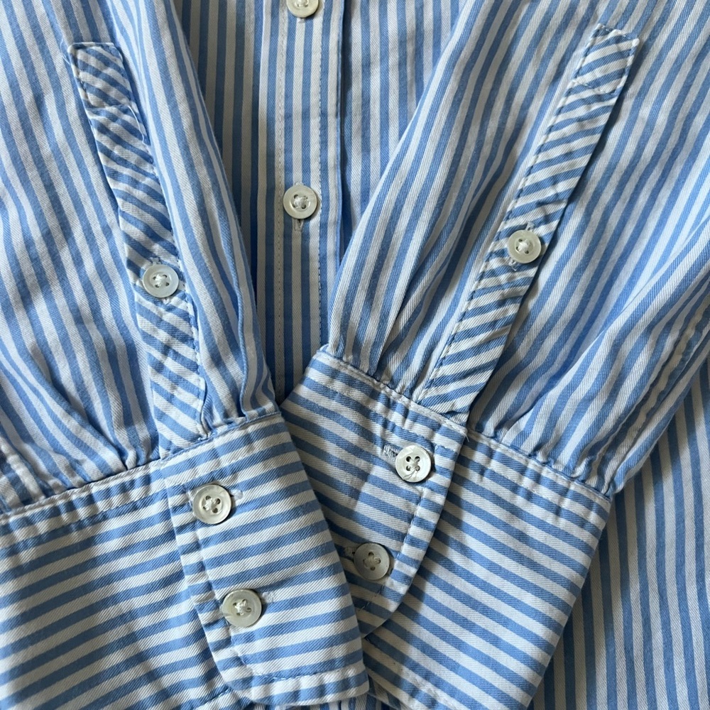 GAP Women’s Blue and White Cotton Fitted Striped Shirt - Picture 5 of 5